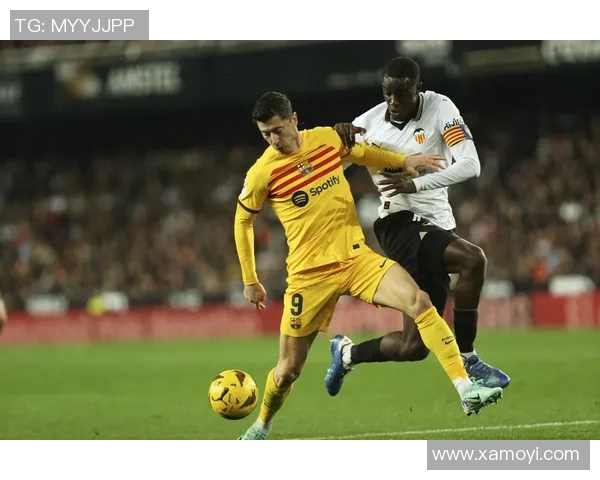 荣耀与梦想交织的绿茵传奇足球明星颁奖典礼的感人瞬间